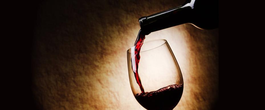 Canada<br><b>Des scientifiques ont découvert qu’un verre de vin rouge équivalait à une heure de sport</b>