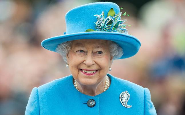 Royaue-Uni<br><b>La reine dAngleterre boit probablement plus dalcool que vous</b>