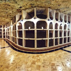 Moldavie<br><b>A la dcouverte de la plus grande cave  vin du monde</b>