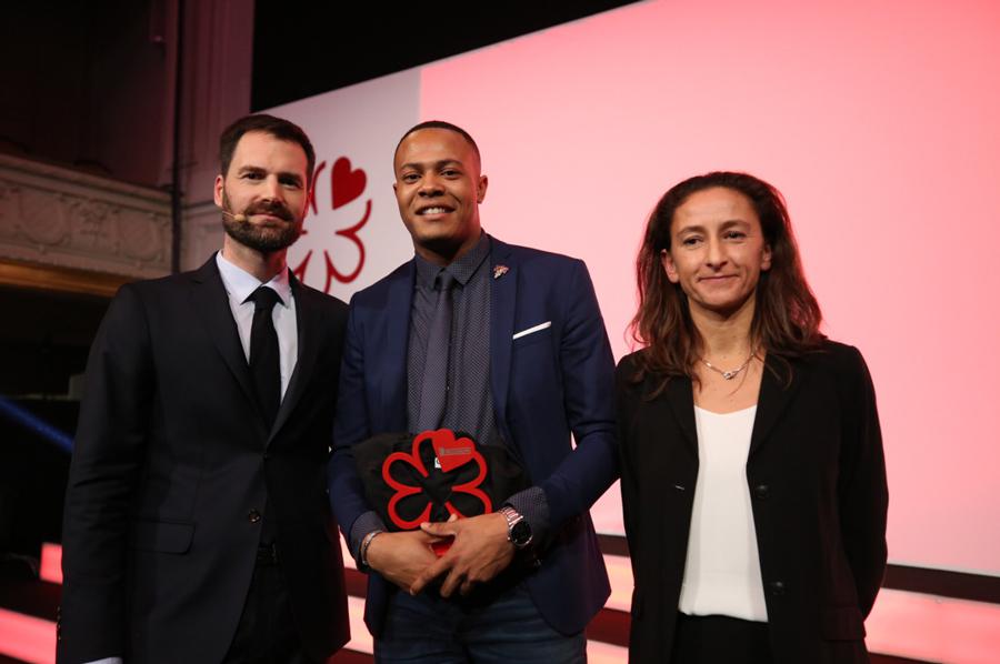 Duclot remet le prix Michelin Sommelier France 2019<br><b>A Albert MALONGO NGIMBI !</b>